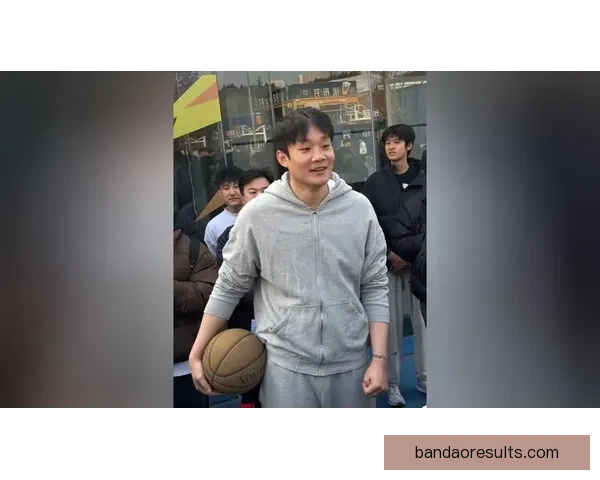 丁彦雨航回忆NBA遗憾小牛曾给合同小乔丹一直是我好兄弟
